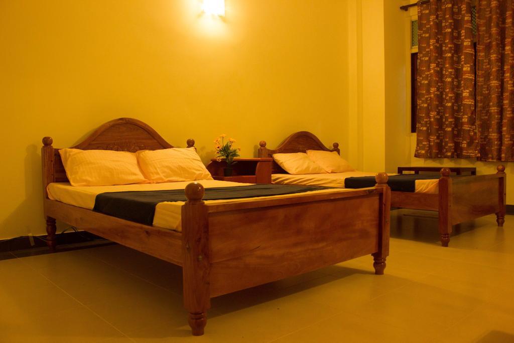 Hotel Senora Kataragama Habitación foto