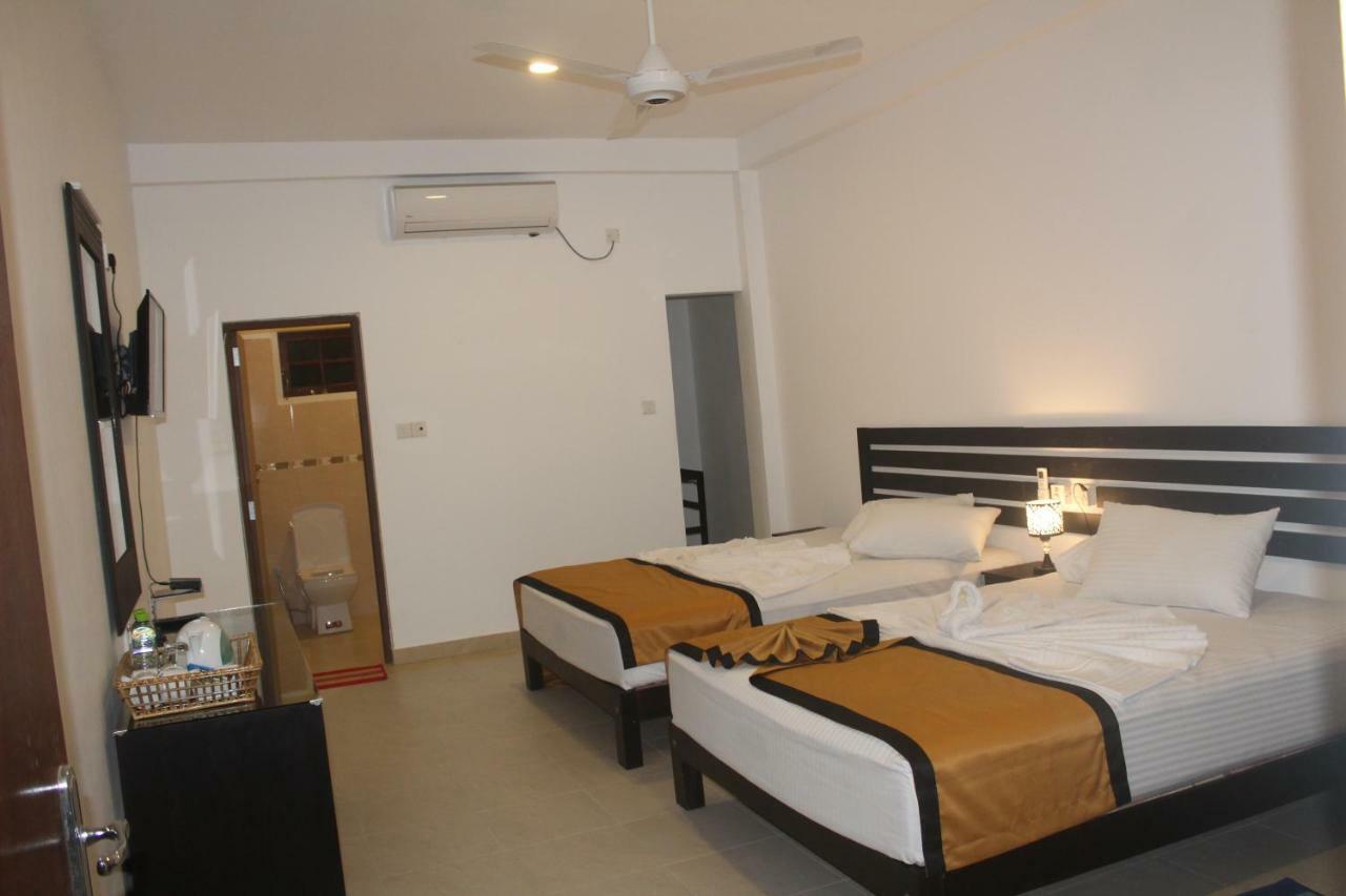 Hotel Senora Kataragama Exterior foto